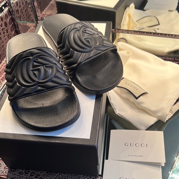 Gucci Shoes - Gucci Matelasse Slide Sandal